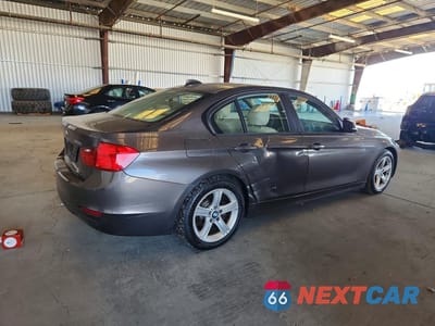 Trzecie zdjęcie samochodu z tyłu: 2013 BMW 328 I SULEV VIN:WBA3C1C51DF439399 - miniatura