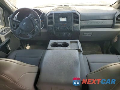 Zdjęcie 8 z 13 samochodu: 2021 FORD F350 SUPER DUTY VIN:1FD8W3H61MEC12020 - miniatura
