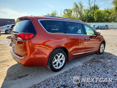 Trzecie zdjęcie samochodu z tyłu: 2018 CHRYSLER PACIFICA TOURING L PLUS VIN:2C4RC1EG2JR157059 - miniatura