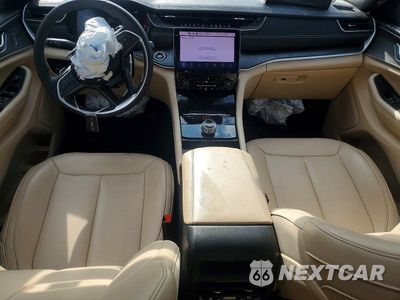 Zdjęcie 8 z 13 samochodu: 2025 JEEP GRAND CHEROKEE LIMITED VIN:1C4RJGBG3SC283499 - miniatura