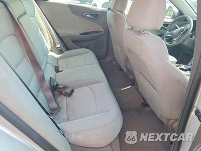 Zdjęcie 10 z 12 samochodu: 2016 CHEVROLET MALIBU LS VIN:1G1ZB5ST0GF211124 - miniatura