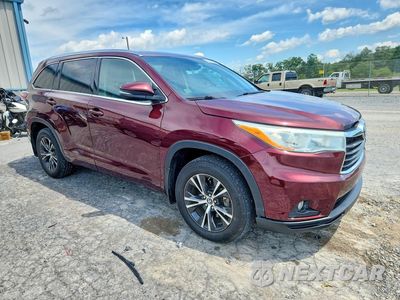 Czwarte zdjęcie samochodu z boku: 2016 TOYOTA HIGHLANDER XLE VIN:5TDJKRFH5GS317201 - miniatura