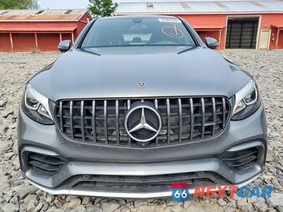Piąte zdjęcie samochodu w środku: 2019 MERCEDES-BENZ GLC COUPE 63 4MATIC AMG VIN:WDC0J8JB2KF495145 - miniatura