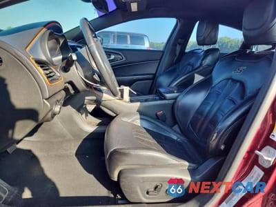 Zdjęcie 7 z 12 samochodu: 2015 CHRYSLER 200 S VIN:1C3CCCDG9FN673902 - miniatura