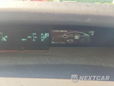 Zdjęcie 9 z 12 samochodu: 2015 TOYOTA PRIUS FOUR VIN:JTDKN3DU2F0416343 - miniatura