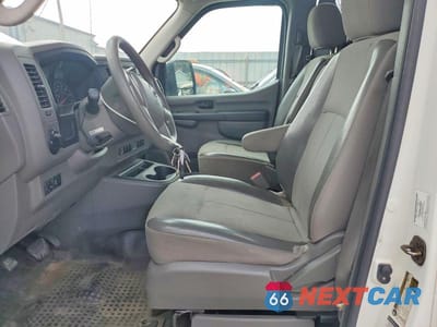 Zdjęcie 7 z 13 samochodu: 2014 NISSAN NV 2500 VIN:1N6BF0LX3EN100696 - miniatura