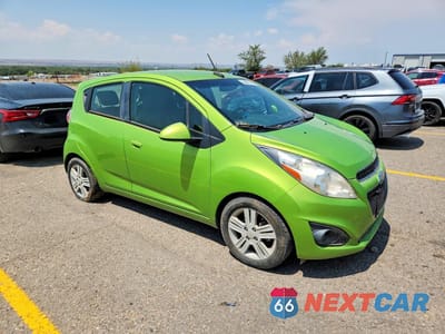 Czwarte zdjęcie samochodu z boku: 2014 CHEVROLET SPARK 1LT VIN:KL8CD6S95EC539793 - miniatura