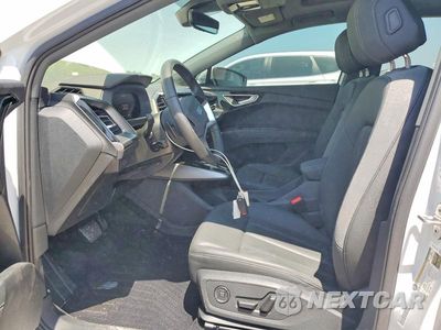 Zdjęcie 7 z 13 samochodu: 2024 AUDI Q4 E-TRON PRESTIGE VIN:WA1MUBFZ9RP052359 - miniatura