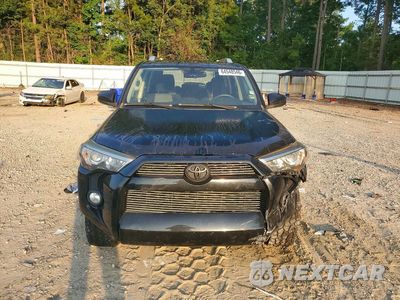 Piąte zdjęcie samochodu w środku: 2017 TOYOTA 4RUNNER SR5 VIN:JTEBU5JR1H5466036 - miniatura
