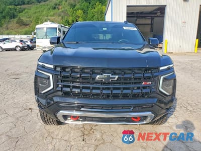 Piąte zdjęcie samochodu w środku: 2025 CHEVROLET TAHOE K1500 Z71 VIN:1GNS6PRD1SR209226 - miniatura