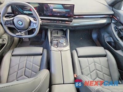 Zdjęcie 8 z 12 samochodu: 2026 BMW 530 I VIN:WBA43FJ05TCV65080 - miniatura