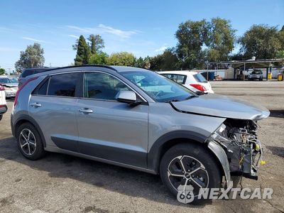 Czwarte zdjęcie samochodu z boku: 2024 KIA NIRO EX VIN:KNDCR3LE8R5131995 - miniatura