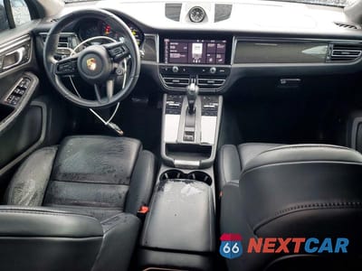 Zdjęcie 8 z 13 samochodu: 2024 PORSCHE MACAN GTS VIN:WP1AF2A59RLB56508 - miniatura