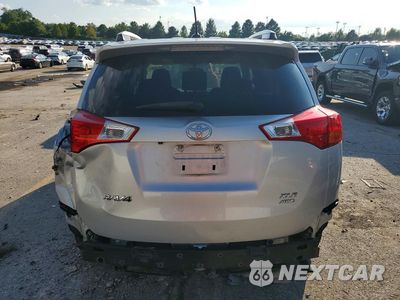 Zdjęcie 6 z 14 samochodu: 2015 TOYOTA RAV4 XLE VIN:JTMRFREV0FD118128 - miniatura