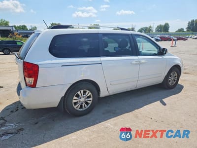 Trzecie zdjęcie samochodu z tyłu: 2012 KIA SEDONA LX VIN:KNDMG4C73C6443340 - miniatura