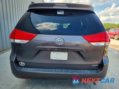 Zdjęcie 6 z 13 samochodu: 2014 TOYOTA SIENNA XLE 8-PASSENGER VIN:5TDYK3DC8ES510474 - miniatura