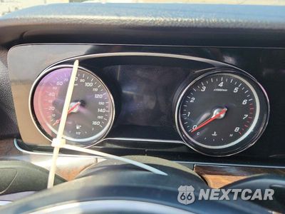 Zdjęcie 9 z 12 samochodu: 2017 MERCEDES-BENZ E 300 VIN:WDDZF4JB4HA041532 - miniatura