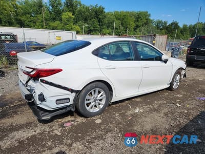 Trzecie zdjęcie samochodu z tyłu: 2025 TOYOTA CAMRY LE VIN:4T1DAACK9SU069391 - miniatura