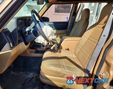 Zdjęcie 7 z 13 samochodu: 2000 JEEP CHEROKEE SPORT VIN:1J4FF48S8YL181875 - miniatura