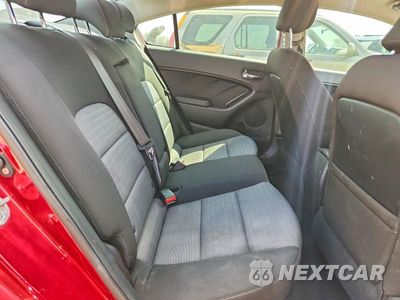 Zdjęcie 10 z 12 samochodu: 2016 KIA FORTE EX VIN:KNAFX4A84G5475243 - miniatura