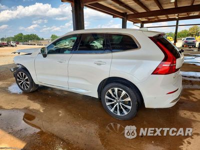 Drugie zdjęcie samochodu z przodu: 2023 VOLVO XC60 PLUS VIN:YV4L12DN6P1374111 - miniatura