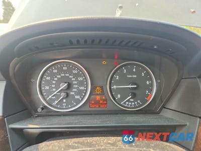 Zdjęcie 9 z 12 samochodu: 2010 BMW 5 SERIES I VIN:WBANU5C56AC124480 - miniatura