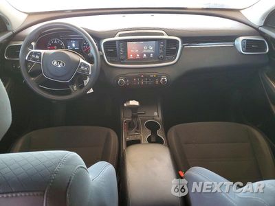 Zdjęcie 8 z 12 samochodu: 2020 KIA SORENTO LX VIN:5XYPG4A36LG624345 - miniatura