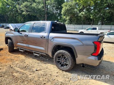 Drugie zdjęcie samochodu z przodu: 2025 TOYOTA TUNDRA SR5 VIN:5TFLA5DB2SX328243 - miniatura