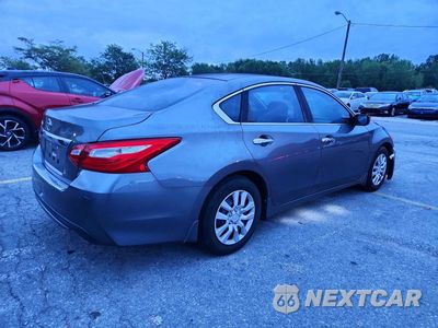 Trzecie zdjęcie samochodu z tyłu: 2016 NISSAN ALTIMA 2.5 S VIN:1N4AL3AP1GN388920 - miniatura