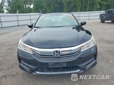 Piąte zdjęcie samochodu w środku: 2017 HONDA ACCORD LX VIN:1HGCR2F32HA254171 - miniatura
