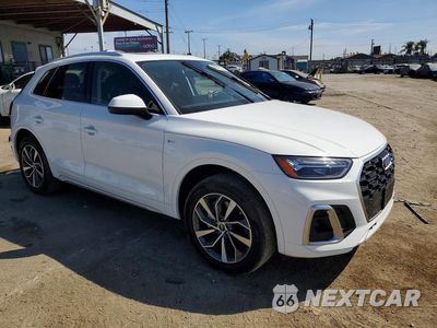 Czwarte zdjęcie samochodu z boku: 2024 AUDI Q5 PREMIUM 45 VIN:WA1GAAFY5R2076727 - miniatura