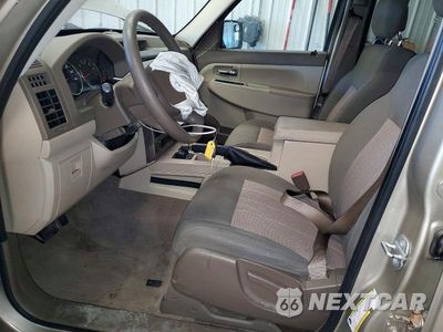 Zdjęcie 7 z 13 samochodu: 2010 JEEP LIBERTY SPORT VIN:1J4PN2GK6AW128626 - miniatura