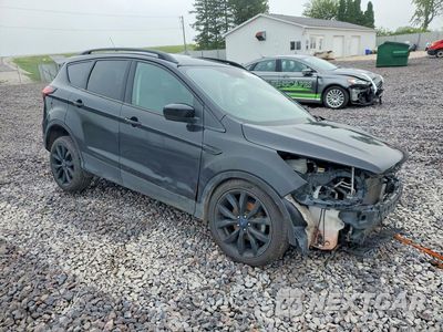 Czwarte zdjęcie samochodu z boku: 2019 FORD ESCAPE SE VIN:1FMCU0GD2KUC00816 - miniatura