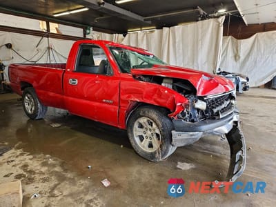 Czwarte zdjęcie samochodu z boku: 2001 CHEVROLET SILVERADO C1500 VIN:1GCEC14W01Z263104 - miniatura