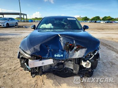 Piąte zdjęcie samochodu w środku: 2025 KIA K5 GT LINE VIN:KNAG64J7XS5389345 - miniatura