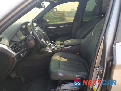 Zdjęcie 7 z 13 samochodu: 2017 BMW X5 SDRIVE35I VIN:5UXKR2C34H0U21875 - miniatura