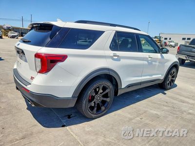 Trzecie zdjęcie samochodu z tyłu: 2021 FORD EXPLORER ST VIN:1FM5K8GC3MGC45429 - miniatura