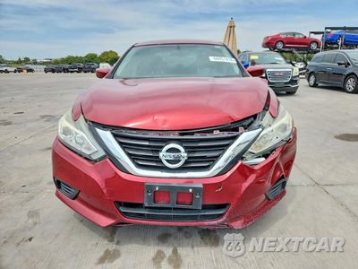 Piąte zdjęcie samochodu w środku: 2018 NISSAN ALTIMA 2.5 S VIN:1N4AL3AP5JC193471 - miniatura