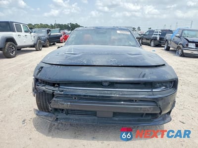 Piąte zdjęcie samochodu w środku: 2026 DODGE CHARGER SCAT PACK VIN:2C3CDAMP2TR238817 - miniatura