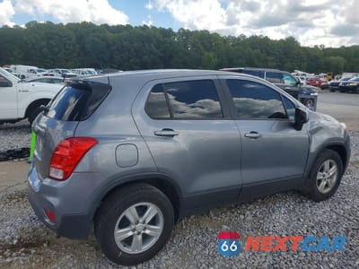 Trzecie zdjęcie samochodu z tyłu: 2020 CHEVROLET TRAX LS VIN:3GNCJKSB3LL221563 - miniatura