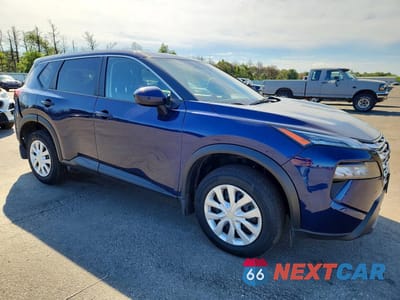 Czwarte zdjęcie samochodu z boku: 2025 NISSAN ROGUE SV VIN:JN8BT3BB9SW416679 - miniatura