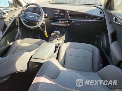 Zdjęcie 8 z 13 samochodu: 2025 KIA NIRO LX VIN:KNDCP3LE3S5285820 - miniatura