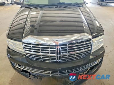 Zdjęcie 12 z 13 samochodu: 2011 LINCOLN NAVIGATOR L VIN:5LMJJ3J55BEJ00851 - miniatura