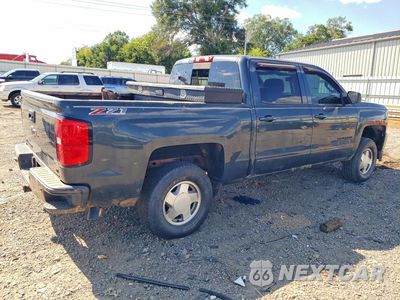 Trzecie zdjęcie samochodu z tyłu: 2017 CHEVROLET SILVERADO K1500 LT VIN:3GCUKREC9HG415022 - miniatura