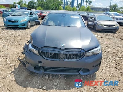 Piąte zdjęcie samochodu w środku: 2019 BMW 330XI VIN:3MW5R7J5XK8B02698 - miniatura