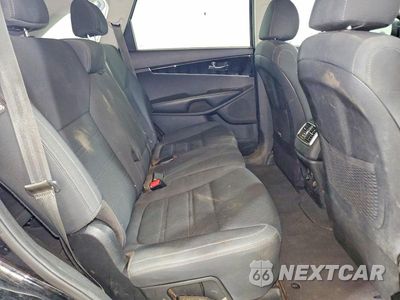 Zdjęcie 11 z 13 samochodu: 2019 KIA SORENTO LX VIN:5XYPG4A31KG547768 - miniatura