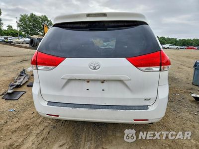 Zdjęcie 6 z 13 samochodu: 2011 TOYOTA SIENNA XLE 8-PASSENGER VIN:5TDYK3DC7BS172030 - miniatura