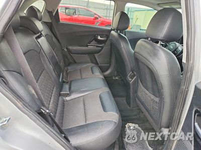 Zdjęcie 11 z 14 samochodu: 2021 KIA NIRO TOURING VIN:KNDCC3LC9M5463808 - miniatura