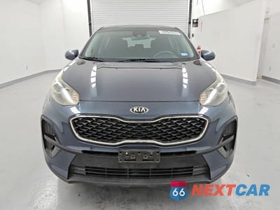 Piąte zdjęcie samochodu w środku: 2020 KIA SPORTAGE LX VIN:KNDPM3AC0L7639679 - miniatura