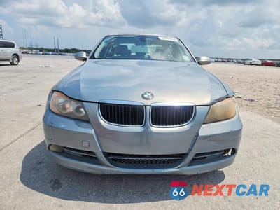 Piąte zdjęcie samochodu w środku: 2006 BMW 325 I VIN:WBAVB13556KX42076 - miniatura